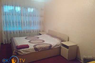 квартира                            посуточно - Луцк, Центр, ул. Степана Бандеры, 16