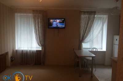 квартира посуточно - Луцк, Центр, ул. Винниченка, 25 - фото 1