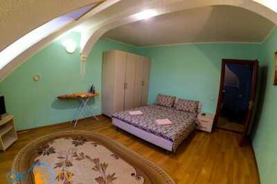 квартира посуточно - Ужгород, Центр, ул. Корзо, 8 - фото 4