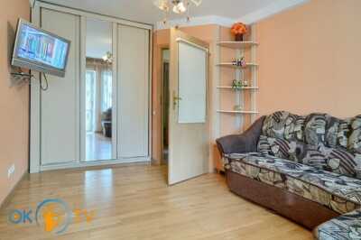 квартира посуточно - Киев, Деснянский район, ул. Братиславская, 30 - фото 1