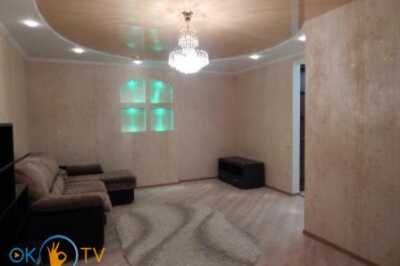 квартира посуточно - Луцк, Центр, ул. Кравчука, 11 Б - фото 2