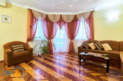 квартира                            подобово - Київ, Подільський район, вул. Спаська, 25/17