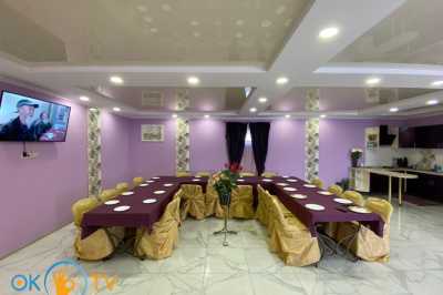 дом                            посуточно - Киев, Деснянский район, ул. Деснянская, 10