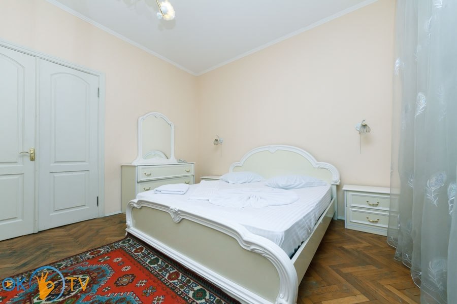 Уютная трехкомнатная квартира в самом центре Киева  фото 5