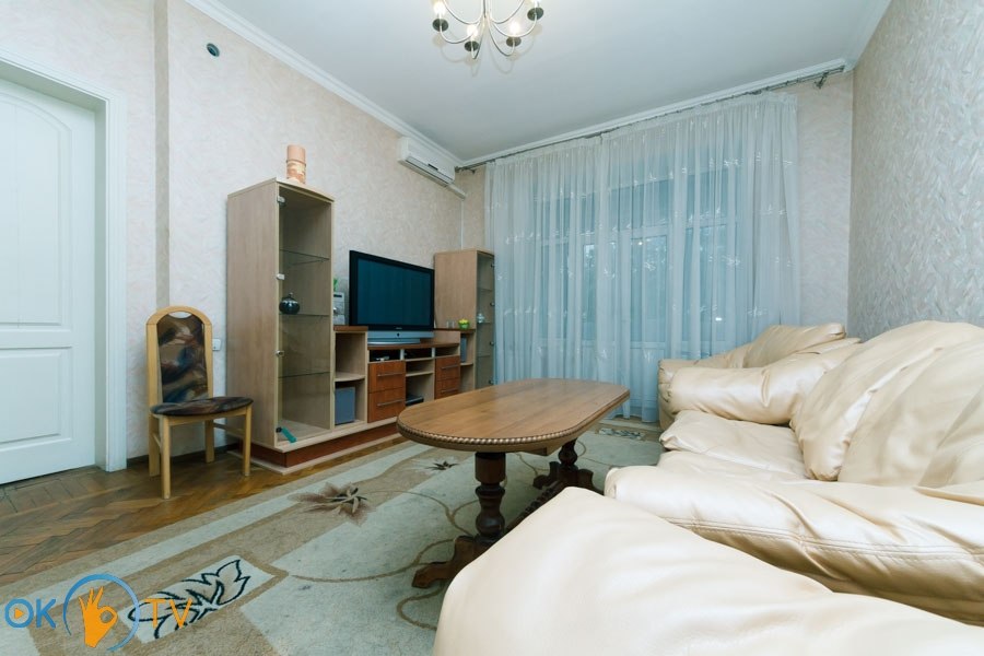 Уютная трехкомнатная квартира в самом центре Киева  фото 3