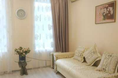 квартира                            посуточно - Одесса, Приморский район, ул. Базарная, 55