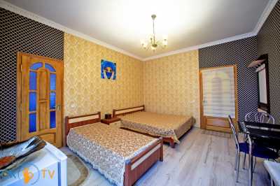 квартира                            посуточно - Каменец-Подольский, ул. Зарванская, 20/2