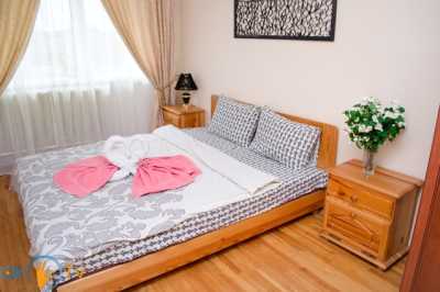 квартира посуточно - Ровно, Центр, бульв. Независимости, 1 - фото 3