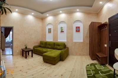 квартира                            посуточно - Ровно, Центр, ул. Дубенская, 7