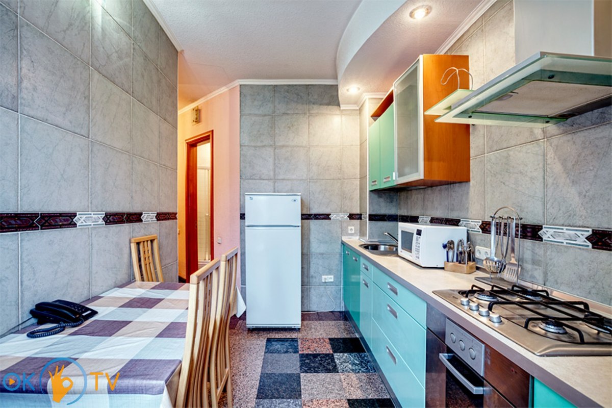 Трехкомнатная квартира в центре Киева на Бассейной фото 6