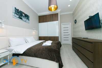 квартира подобово - Київ, Печерський район, вул. Хрещатик, 21 - фото 1