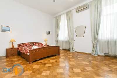 квартира подобово - Київ, Печерський район, вул. Хрещатик, 15 - фото 1