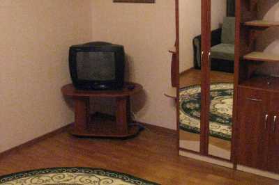 квартира                            посуточно - Бердянск, Центр, ул. Тищенко, 2