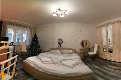 квартира                            посуточно - Белая Церковь, ул. Новая, 5