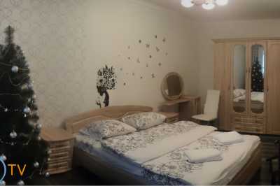 квартира посуточно - Белая Церковь, ул. Новая, 5 - фото 1