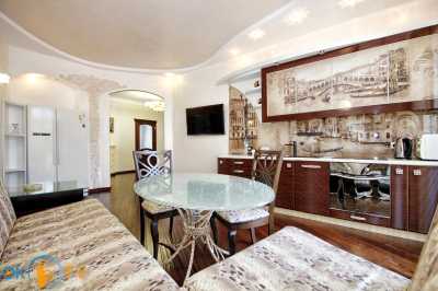 квартира                            посуточно - Одесса, Приморский район, ул. Военный спуск, 5