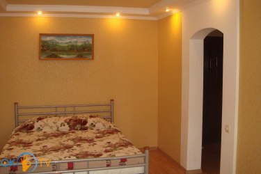 квартира посуточно - Мариуполь, Кальмиусский район, ул. Карпинского, 64