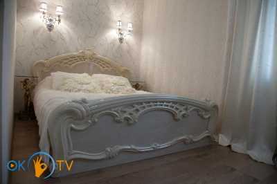 квартира                            посуточно - Черноморск (Ильичевск), ул. 1-го мая, 1г