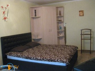 квартира посуточно - Славянск, Центр, ул. Университетская, 48