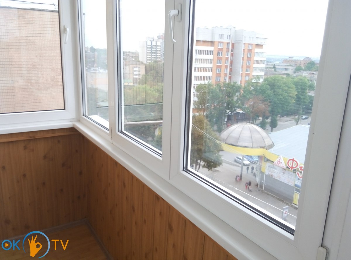 Уютная однокомнатная квартира со свежим евроремонтом в цетре Каменца-Подольского фото 11