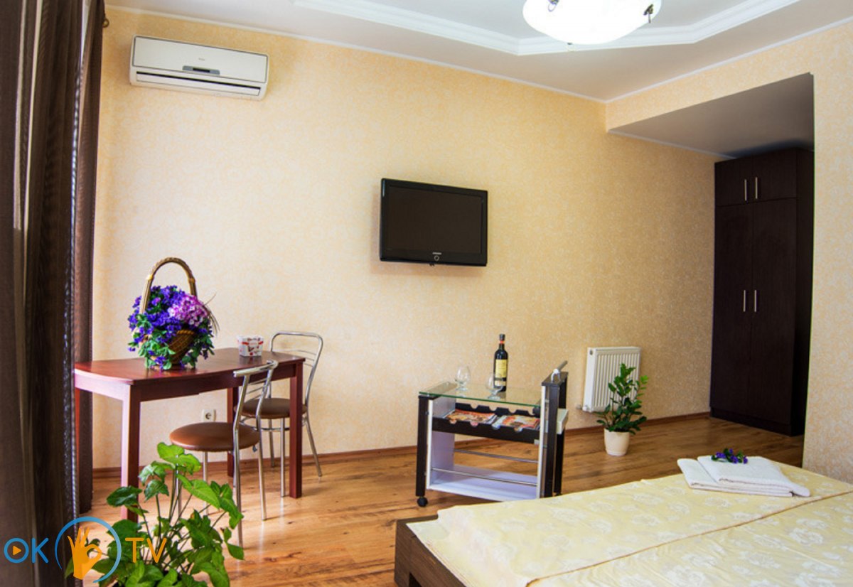 Тихие и уютные номера гостиничного типа в центре Одессы на Дерибасовской фото 3