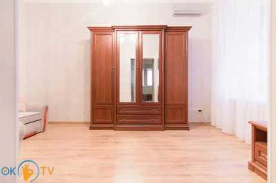 квартира посуточно - Одесса, Приморский район, ул. Дерибасовская, 19 - фото 3