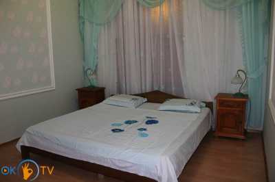 квартира посуточно - Одесса, Приморский район, ул. Дерибасовская, 19 - фото 4