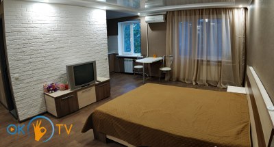 квартира посуточно - Кривой Рог, Металлургический район, ул. Соборности, 29