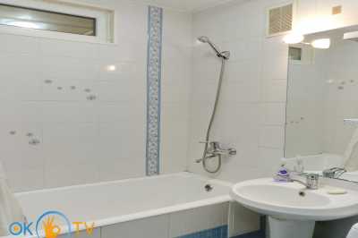 квартира посуточно - Днепр (Днепропетровск), Центральный район, просп. Александра Поля, 62 - фото 13