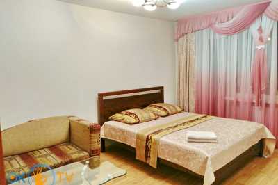 квартира посуточно - Днепр (Днепропетровск), Центральный район, просп. Александра Поля, 62 - фото 2