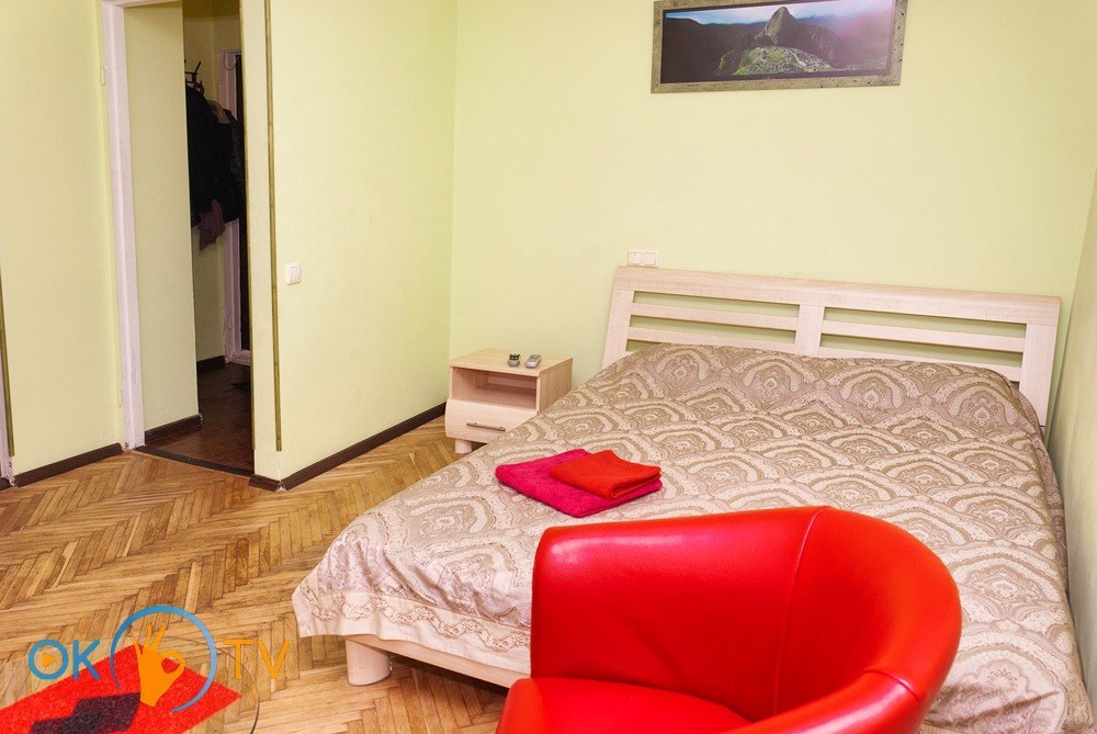 Квартира в Киеве посуточно, центр фото 1