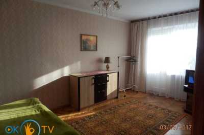 квартира посуточно - Бердянск, Центр, ул. Горького, 45 - фото 2