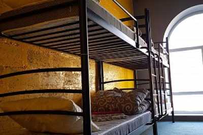 комната посуточно - Ивано-Франковск, ул. Железнодорожная, 49 - фото 2