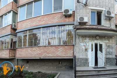 квартира посуточно - Черноморск (Ильичевск), ул. 1-го Мая, 8б - фото 14