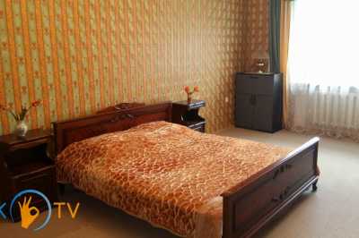 квартира                            посуточно - Черноморск (Ильичевск), ул. 1-го Мая, 8б