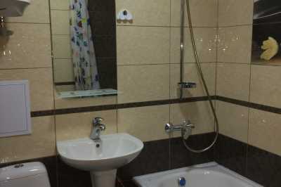 квартира посуточно - Бердянск, Центр, просп. Западный, 7 - фото 3