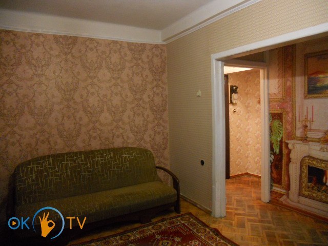 Посуточная квартира в Киеве недалеко от метро Черниговская фото 1