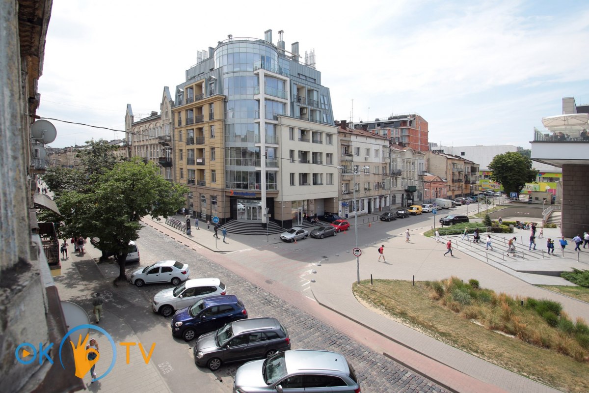 Двухкомнатная квартира в центре Львова посуточно фото 31