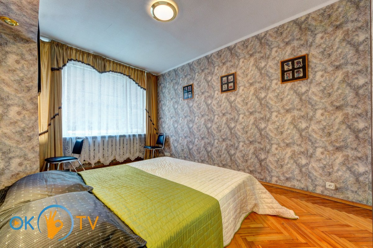 Уютная четырехкомнатная квартира в центре Киева посуточно фото 4