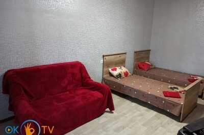 квартира посуточно - Днепр (Днепропетровск), Амур-Нижнеднепровский район, ул. Планетная, 3 - фото 2