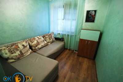 квартира                            посуточно - Днепр (Днепропетровск), Индустриальный район, ул. Калиновая, 47