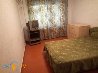 квартира посуточно - Черноморск (Ильичевск), просп. Мира, 21