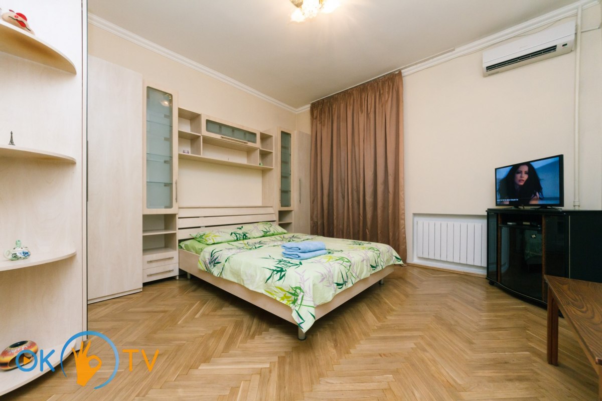 Уютная квартира в Киеве посуточно, Дворец Спорта фото 2