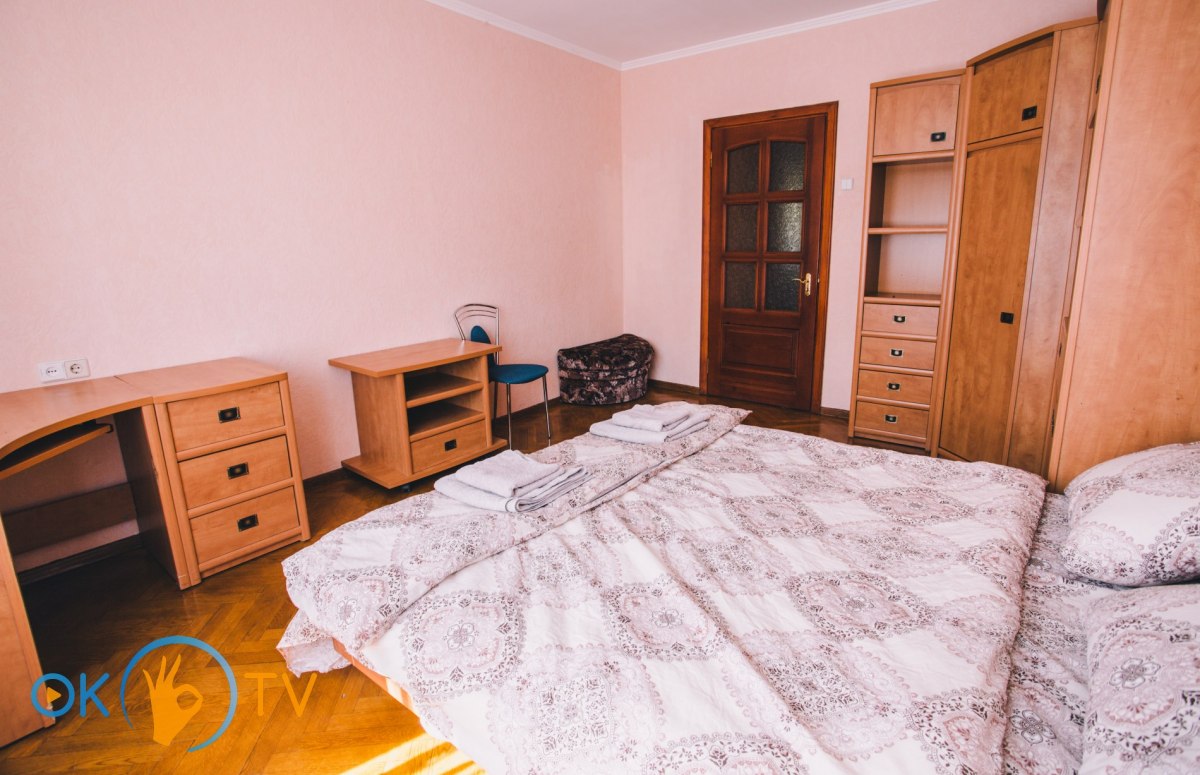 Трехкомнатная квартира в центре Киева посуточно фото 4