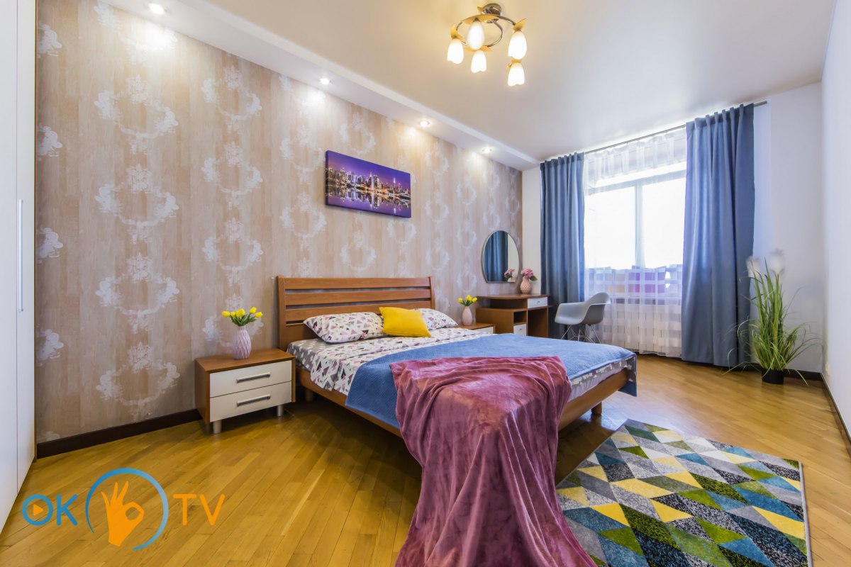 Двухкомнатная квартира посуточно в центре Киева на Крещатике фото 2