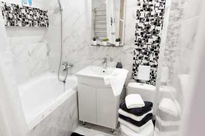 квартира посуточно - Ровно, Центр, ул. Степана Бандери, 54 - фото 19