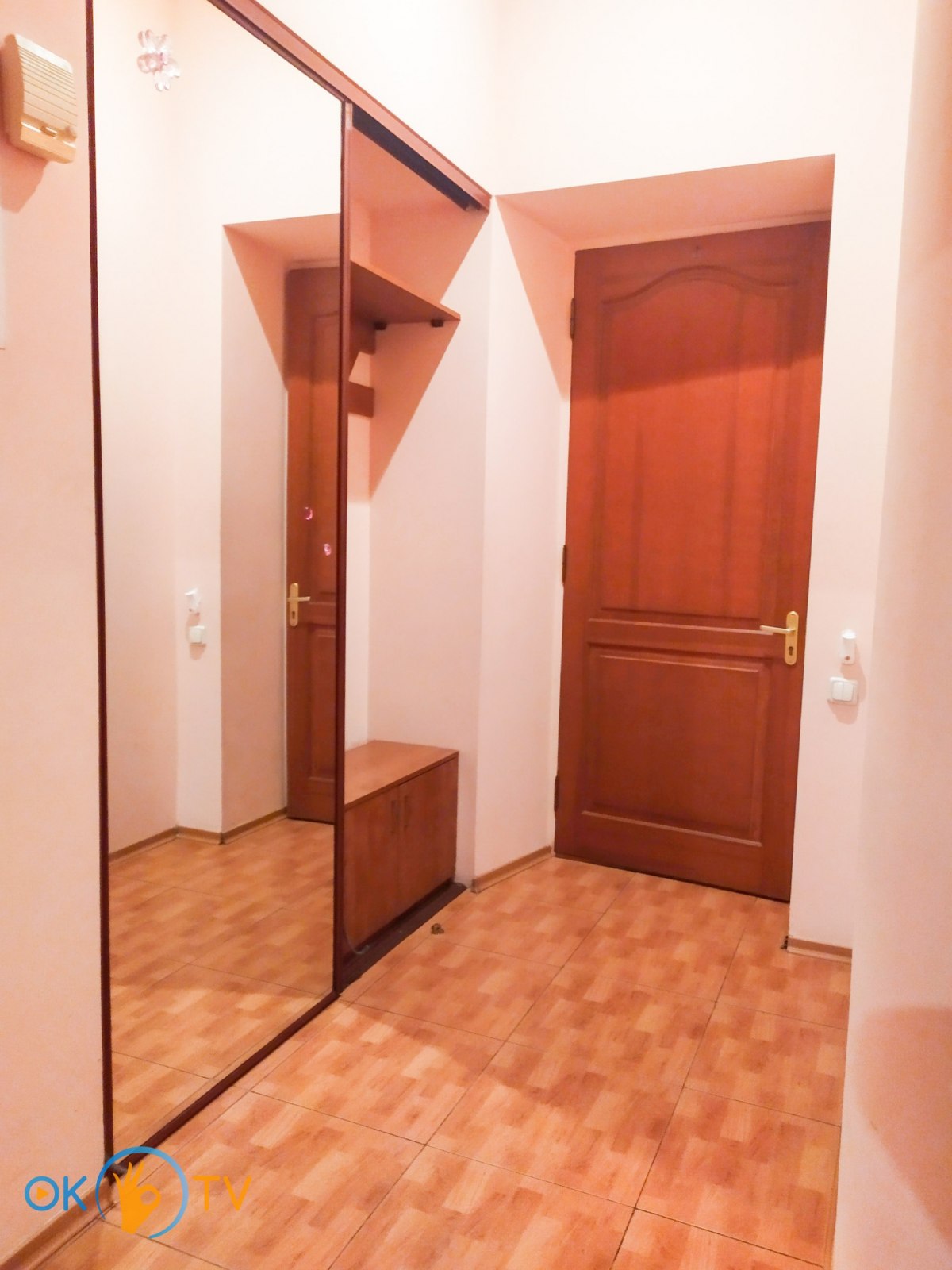 Двухкомнатная квартира посуточно с двумя спальнями в центре Киева фото 14
