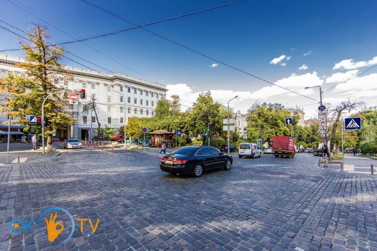 Двухкомнатная квартира посуточно в центре Киева фото 23