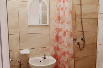 номер посуточно - Бердянск, ул. Морская , 44 - фото 7