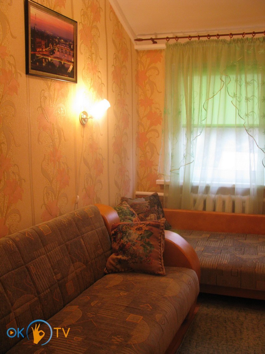 Трехкомнатная квартира посуточно в Кривом Роге фото 3